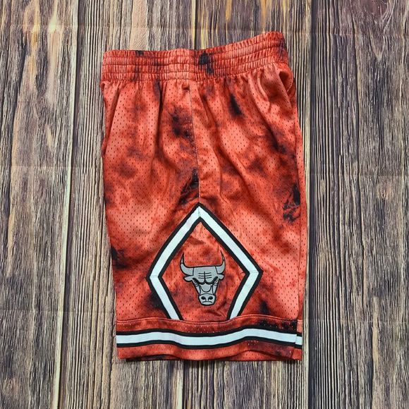 Chicago Bulls Shorts Mens Small Mitchell & Ness Galaxy Reflective NBA Basketball - Picture 14 of 16